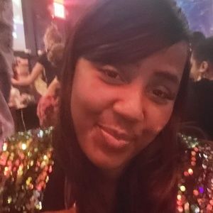 Meet your Posher, Chanel